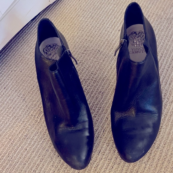 VINCE CAMUTO Black Leather Zip-Up Ankle Booties, Size 9.5 — GUC - Picture 8 of 15